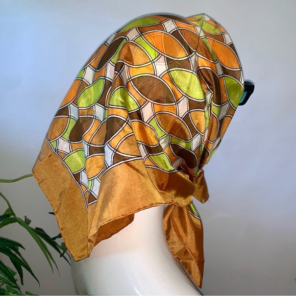 v i n t a g e :: Bold Mod Op Art Groovy Abstract Silk Scarf - Picture 11 of 12